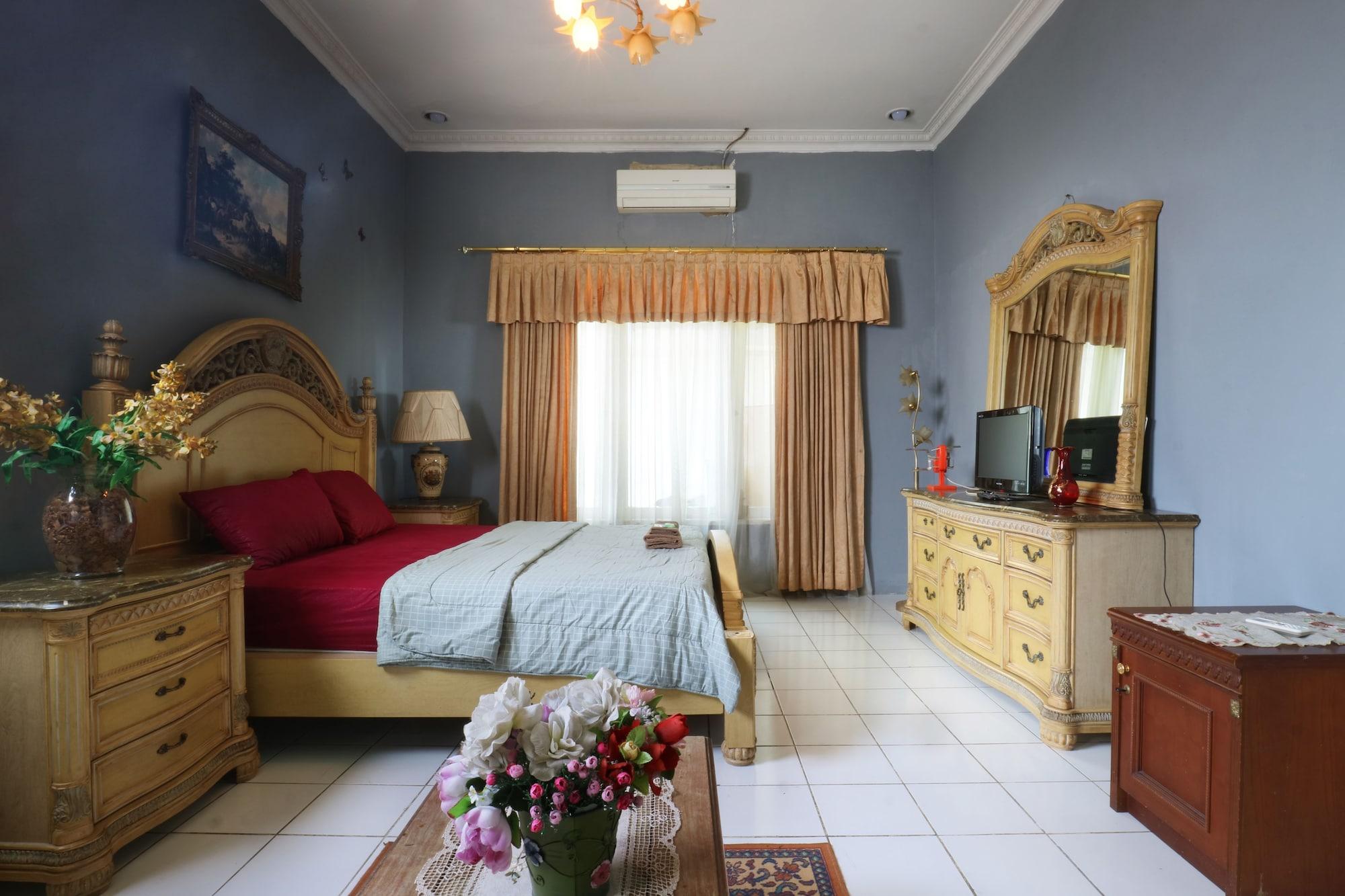 Villa Sri Manganti Jakarta Exterior foto