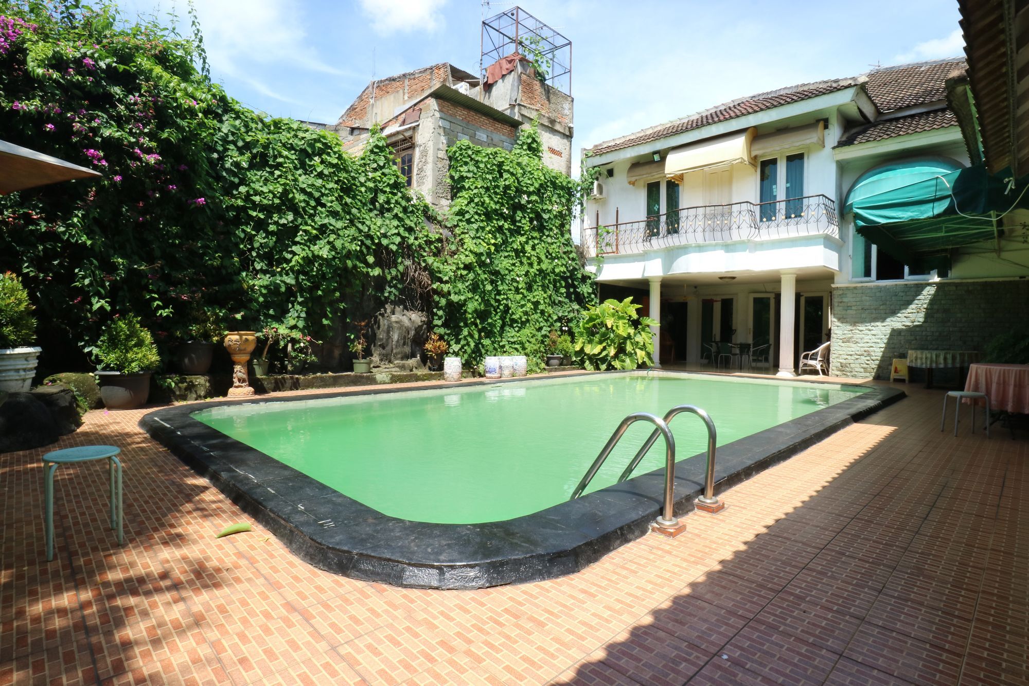 Villa Sri Manganti Jakarta Exterior foto