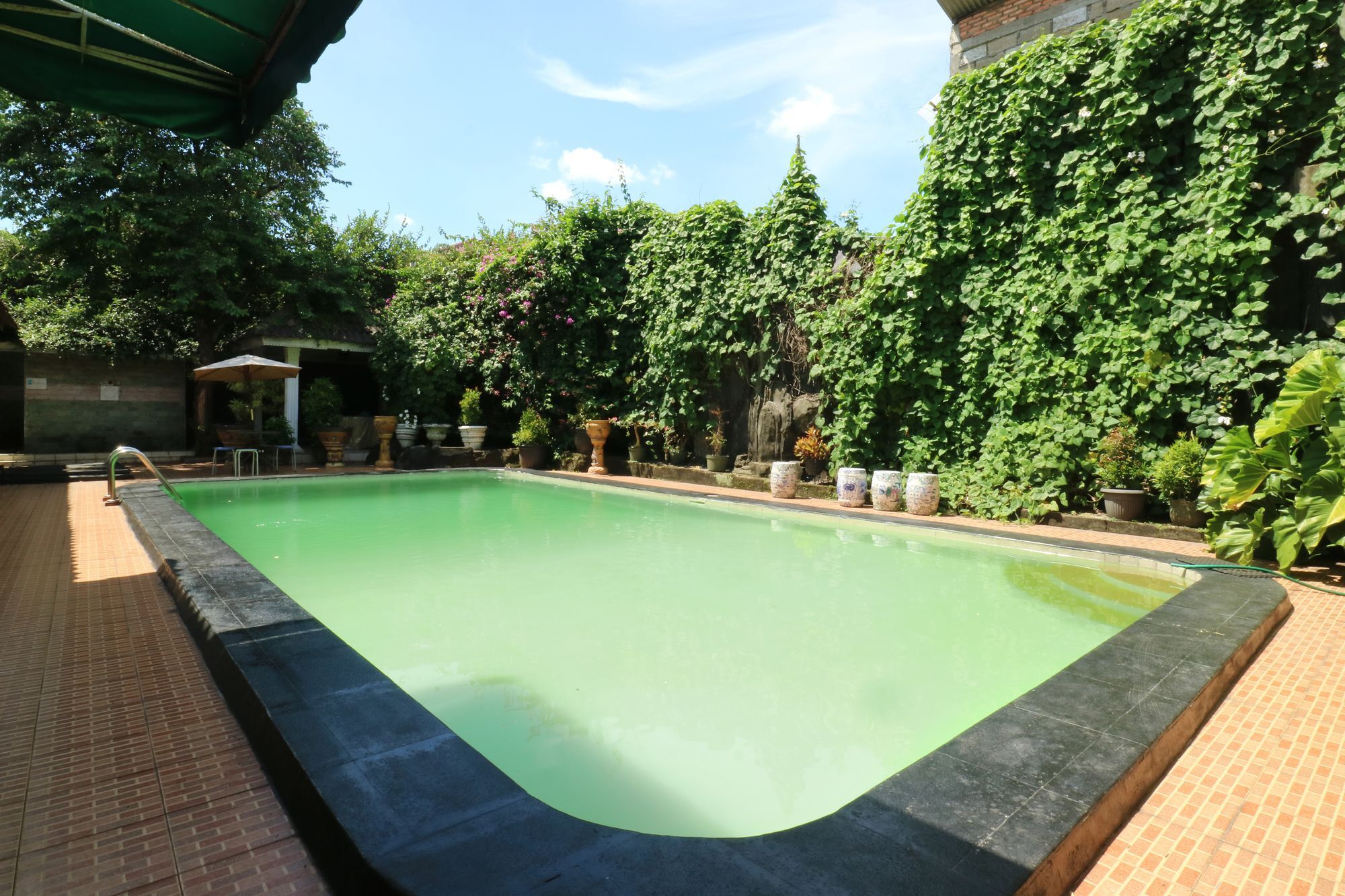Villa Sri Manganti Jakarta Exterior foto